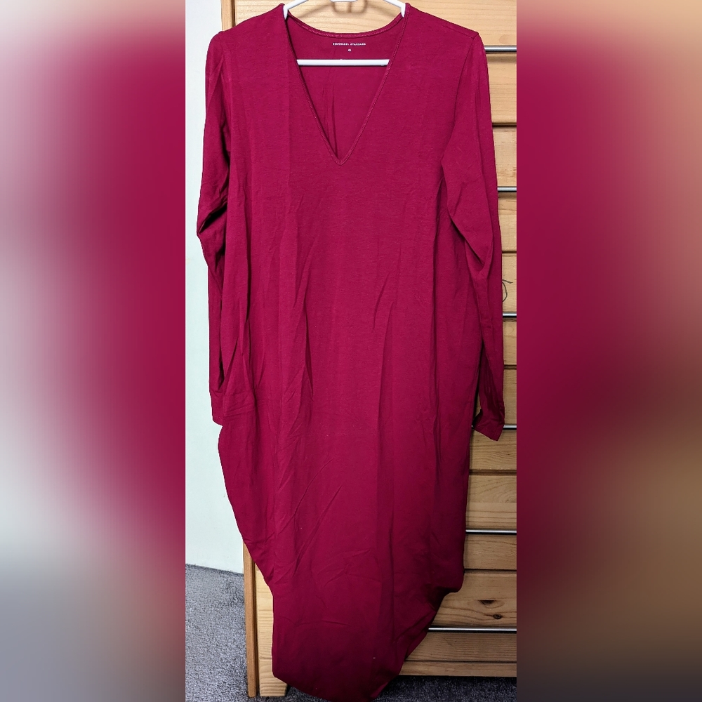 Universal Standard long sleeve v- neck Geneva dress in beet red. XS NWT